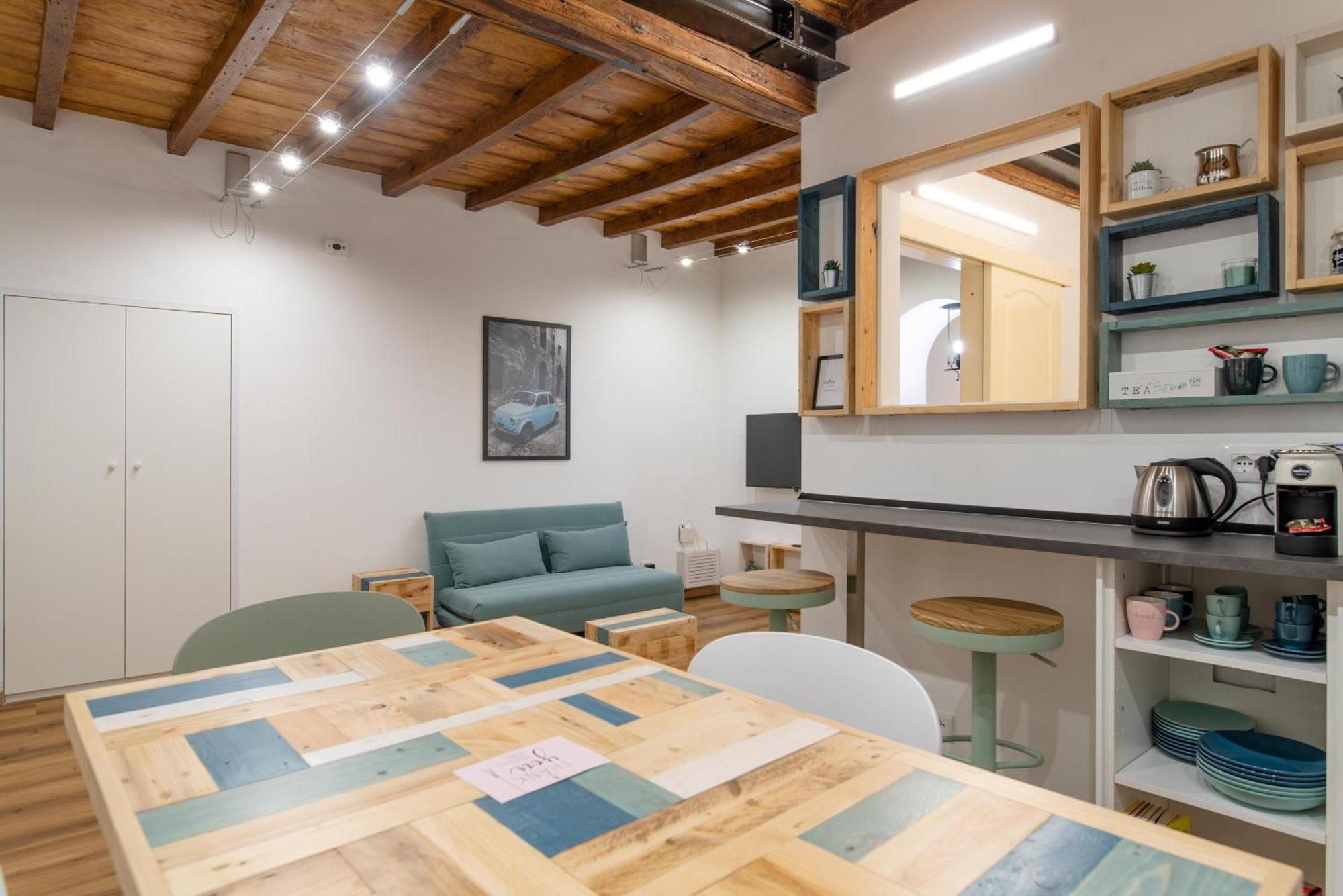 The Happyhouse, No Lift By Happyhostorino Apartment Exterior photo